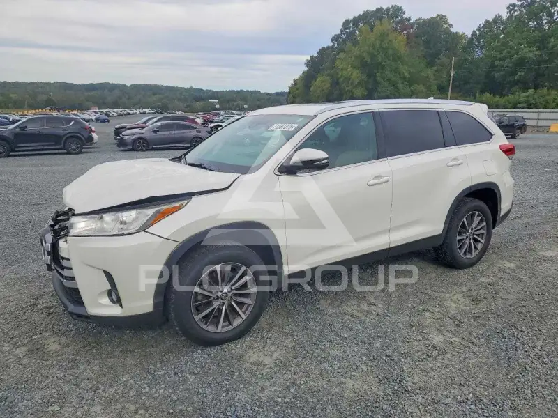2019 Toyota Highlander фото