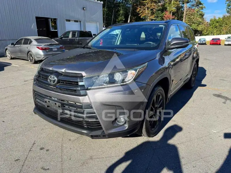 2019 Toyota Highlander фото
