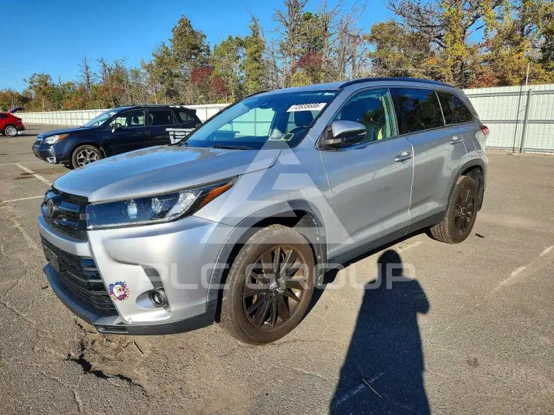 2019 Toyota Highlander фото