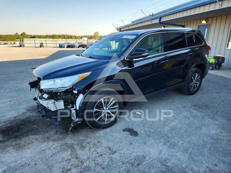 2019 Toyota Highlander фото