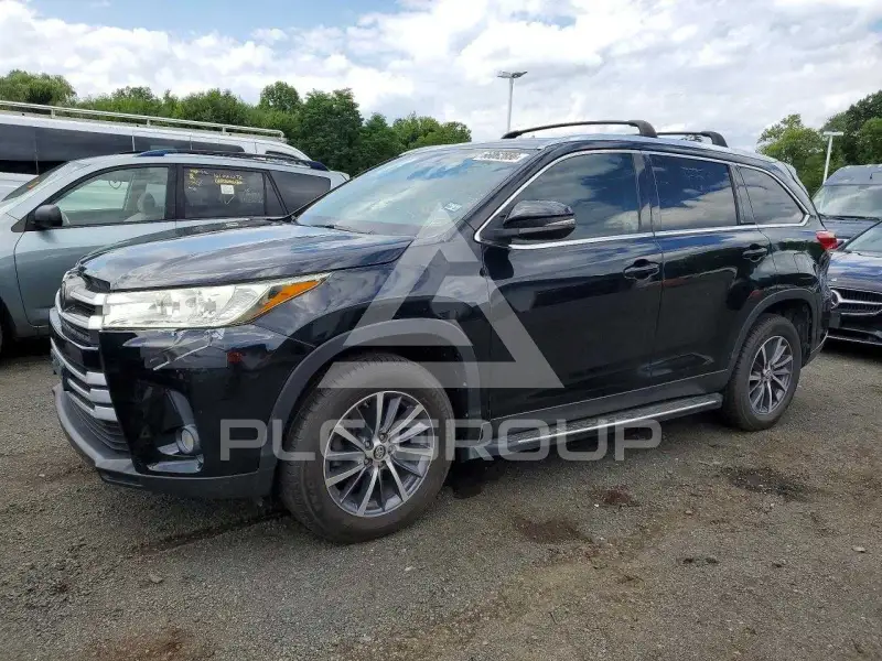 2019 Toyota Highlander фото