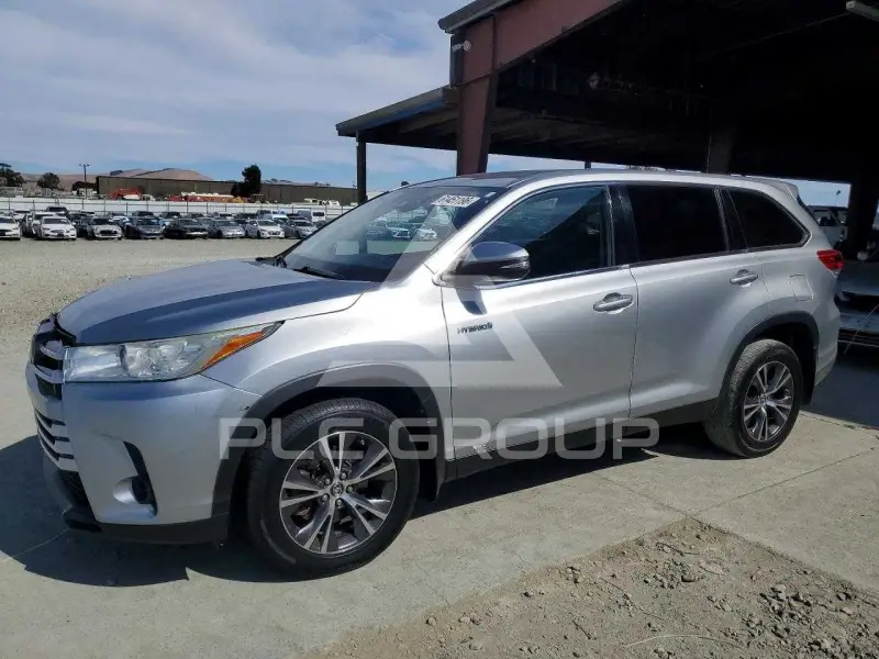 2019 Toyota Highlander фото