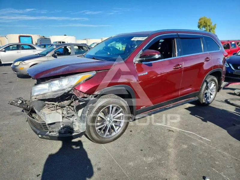 2019 Toyota Highlander photo