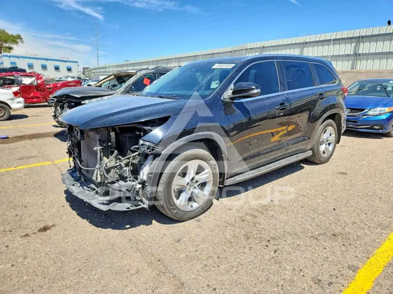 2019 Toyota Highlander photo
