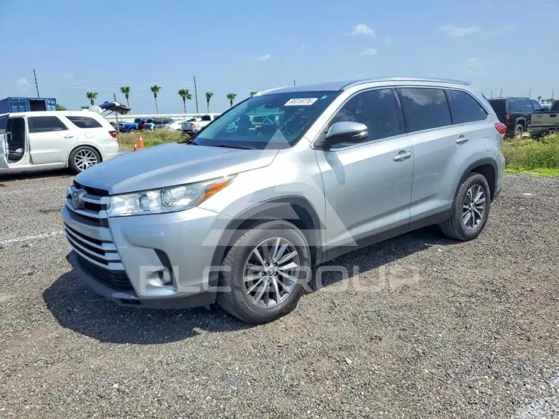 2019 Toyota Highlander фото