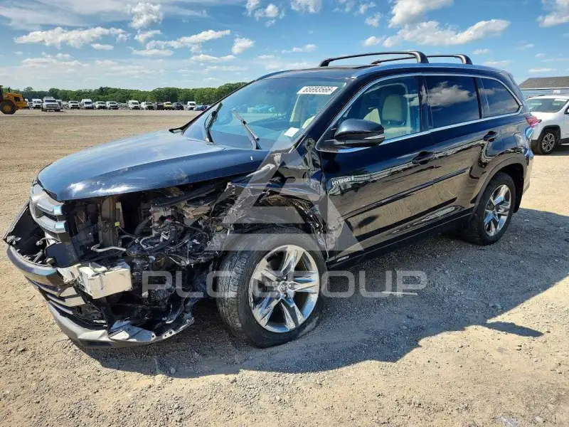 2019 Toyota Highlander photo