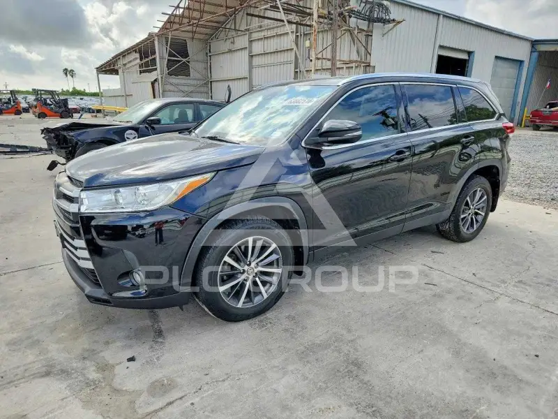 2019 Toyota Highlander фото