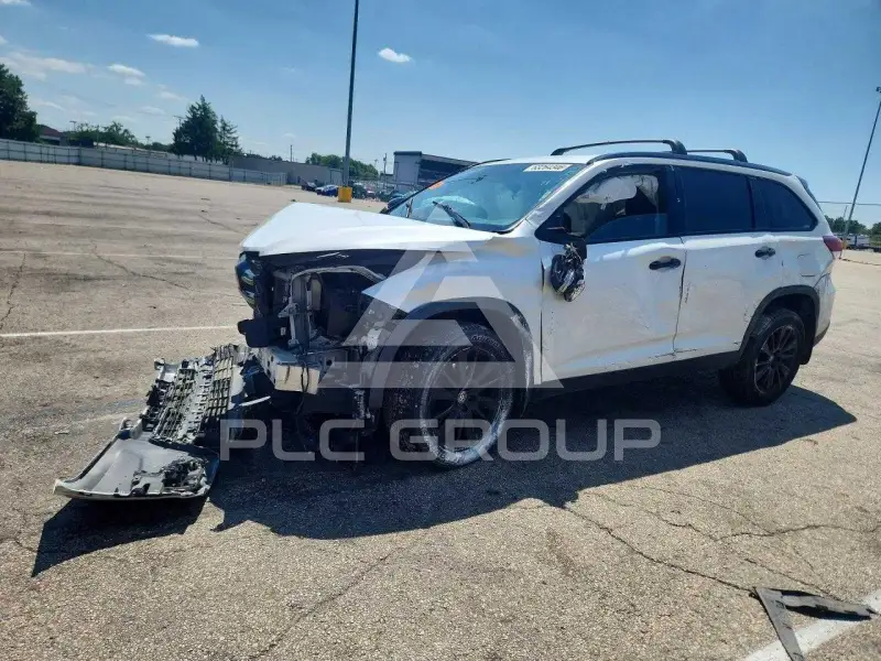 2019 Toyota Highlander фото