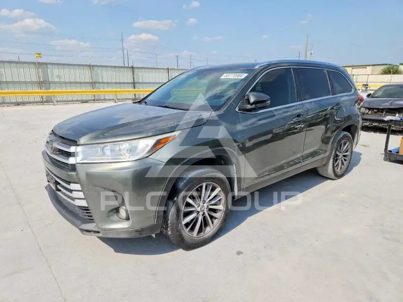 2019 Toyota Highlander фото