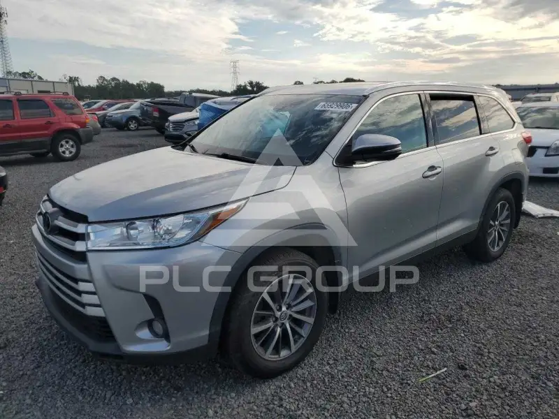 2019 Toyota Highlander фото