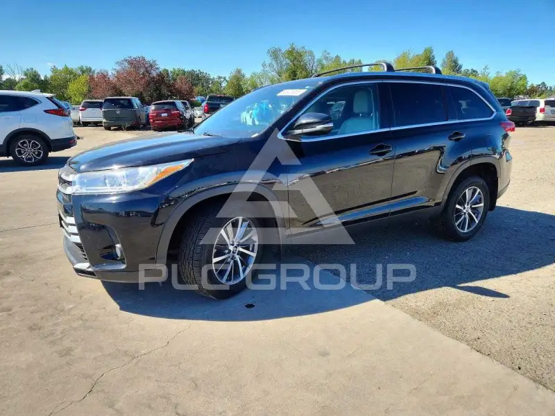 2019 Toyota Highlander фото