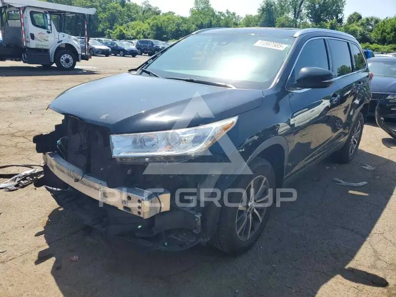 2019 Toyota Highlander фото
