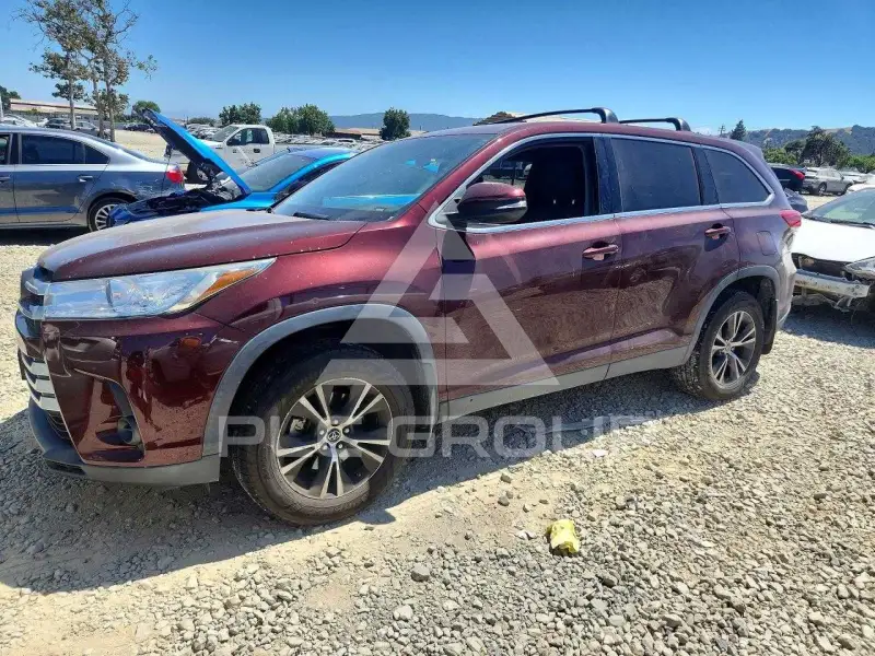 2019 Toyota Highlander фото