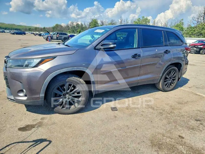 2019 Toyota Highlander фото
