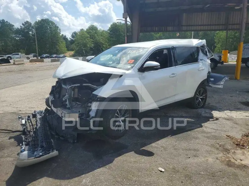 2019 Toyota Highlander photo