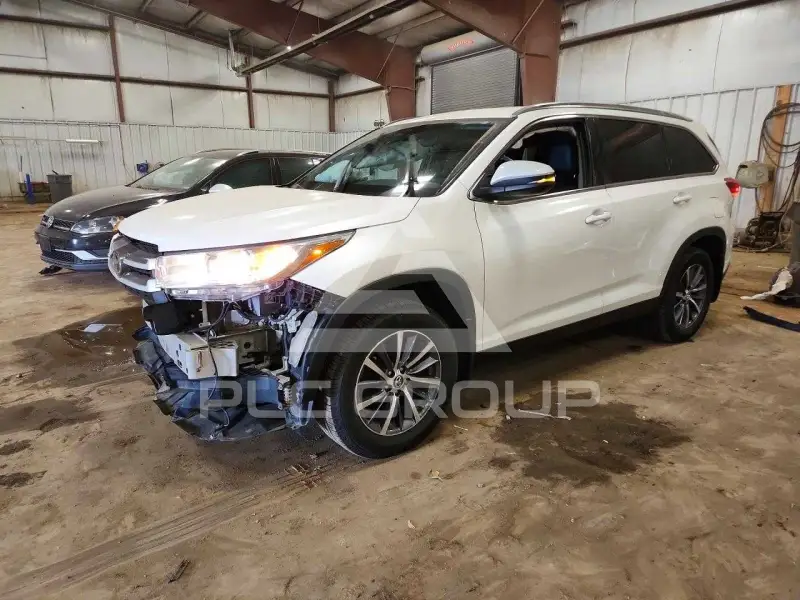 2019 Toyota Highlander фото