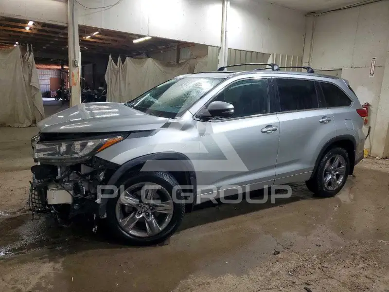 2019 Toyota Highlander фото