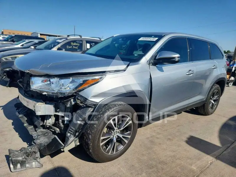 2019 Toyota Highlander фото