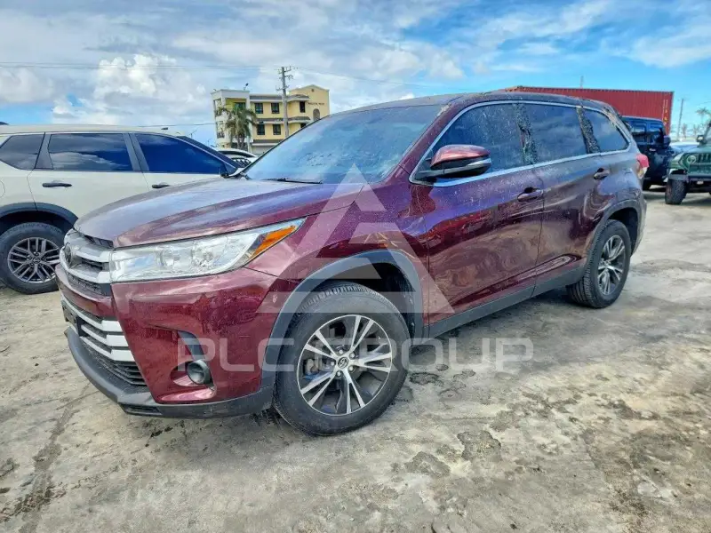 2019 Toyota Highlander photo