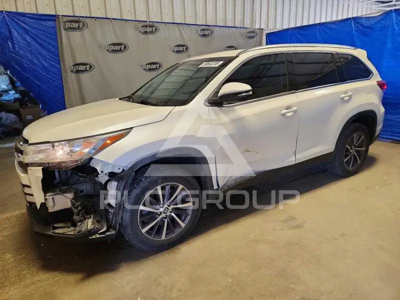 2019 Toyota Highlander фото