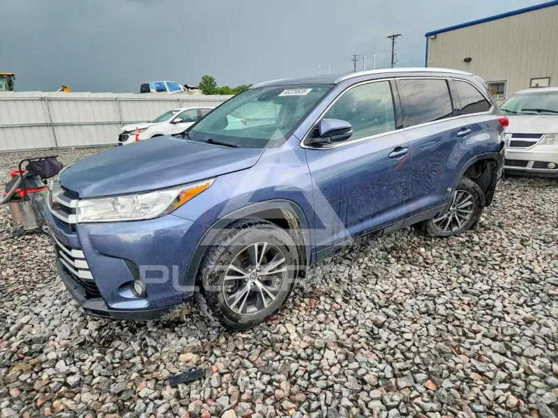 2019 Toyota Highlander фото