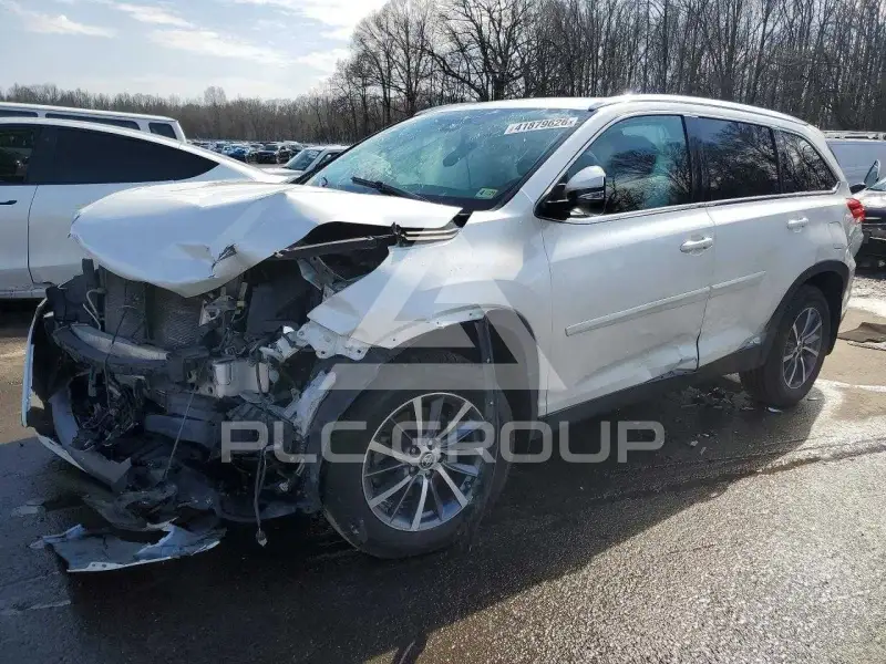 2019 Toyota Highlander фото