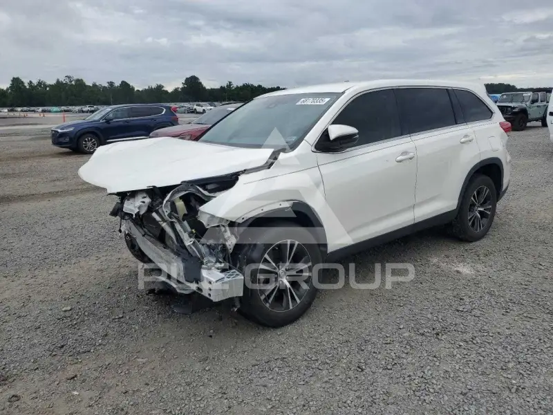 2019 Toyota Highlander фото