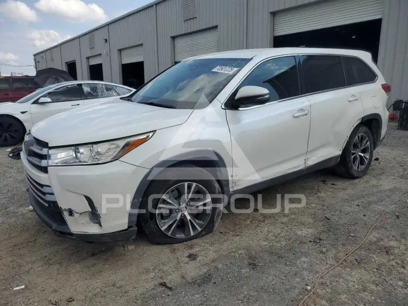 2019 Toyota Highlander фото