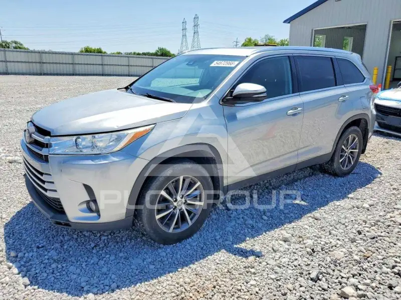 2019 Toyota Highlander фото