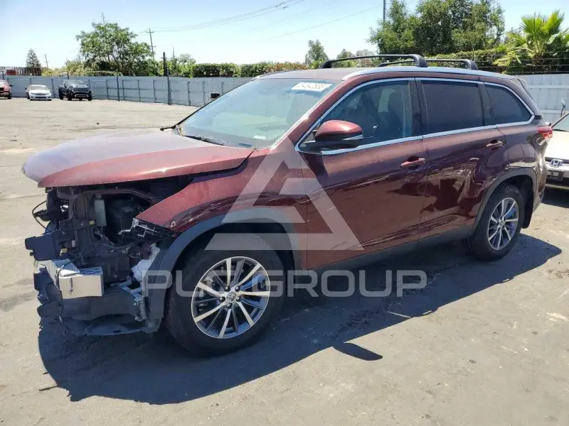 2019 Toyota Highlander фото
