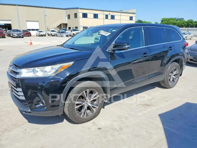 2019 Toyota Highlander фото