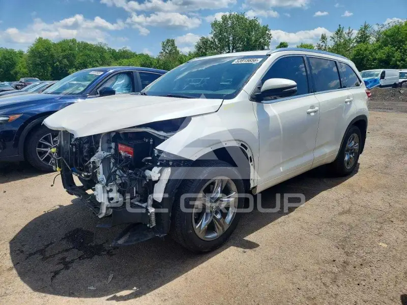 2019 Toyota Highlander photo
