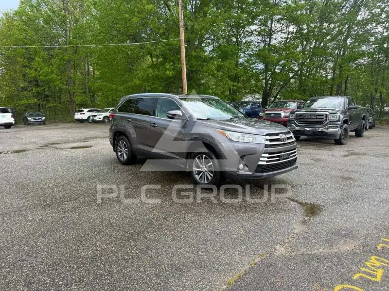 2019 Toyota Highlander фото