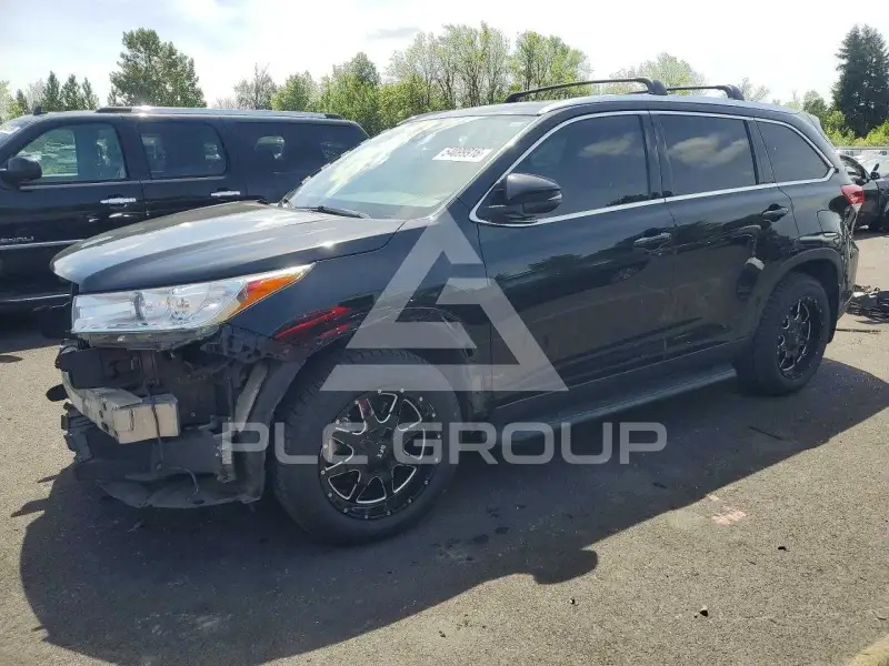 2019 Toyota Highlander photo