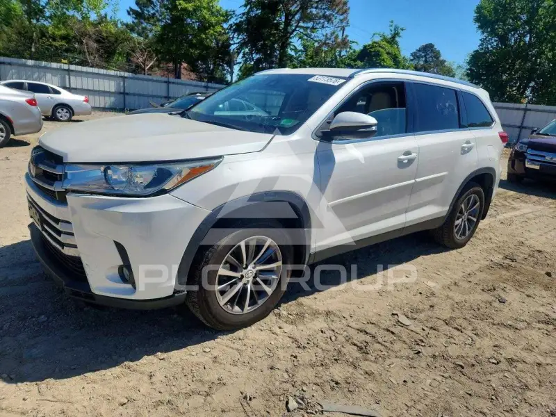 2019 Toyota Highlander фото