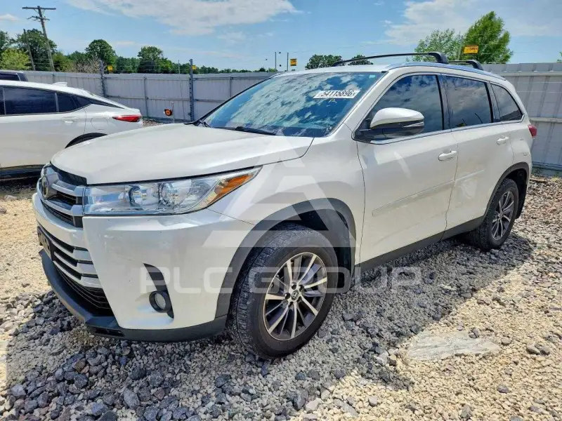 2019 Toyota Highlander фото
