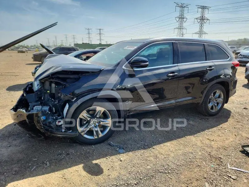 2019 Toyota Highlander photo