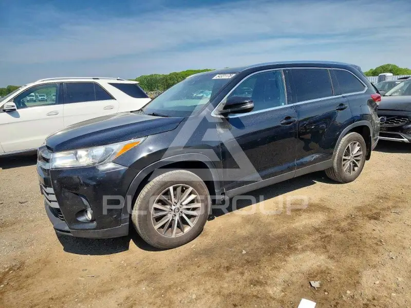 2019 Toyota Highlander фото