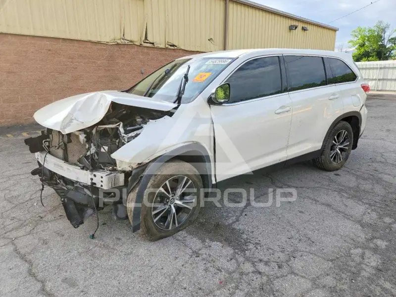 2019 Toyota Highlander фото