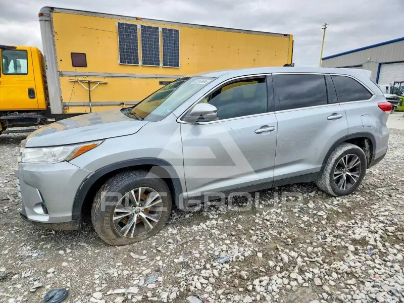 2019 Toyota Highlander фото
