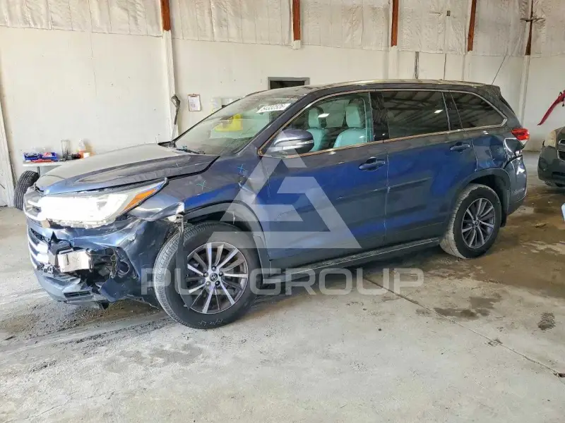 2019 Toyota Highlander фото