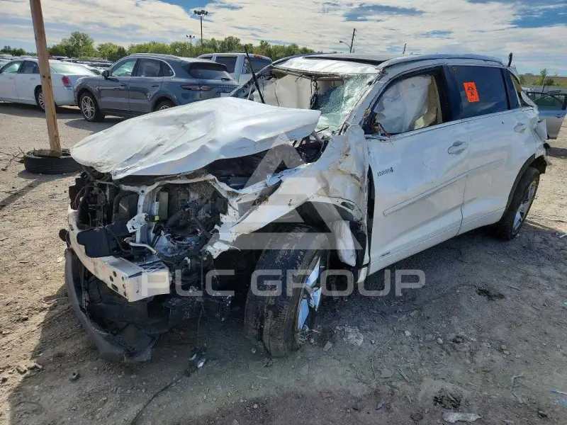2019 Toyota Highlander photo