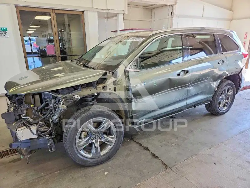 2019 Toyota Highlander photo