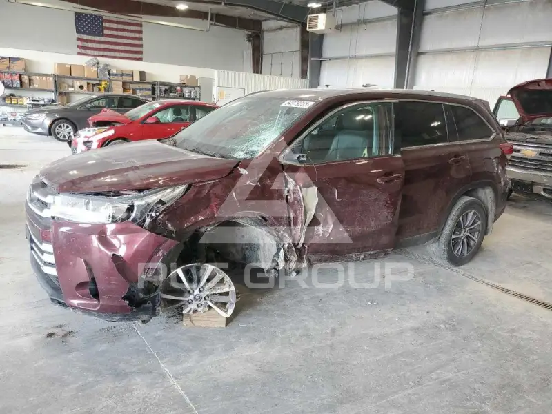 2019 Toyota Highlander фото
