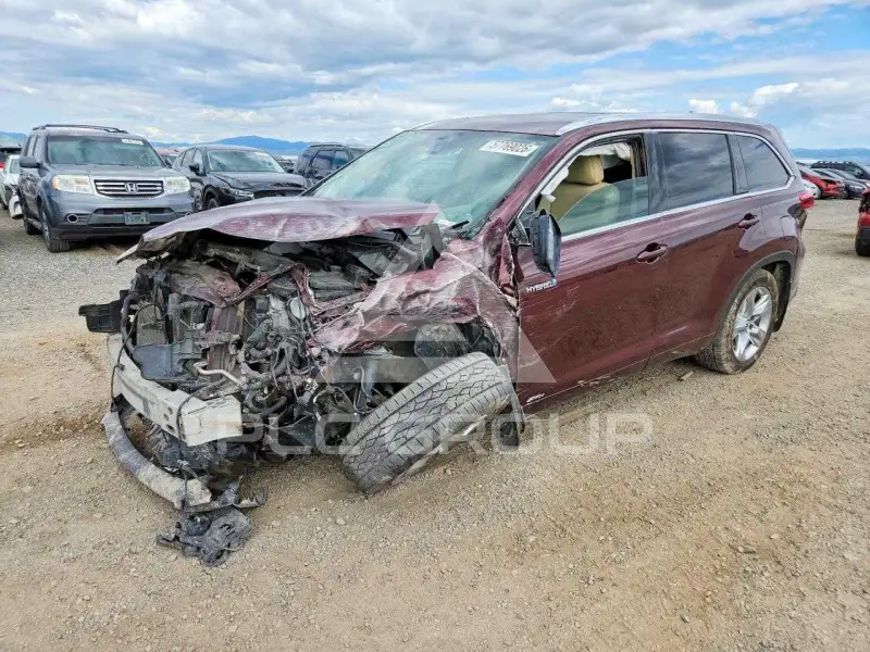 2019 Toyota Highlander photo