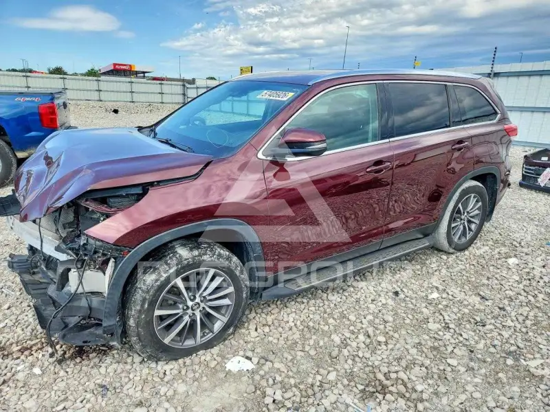 2019 Toyota Highlander фото