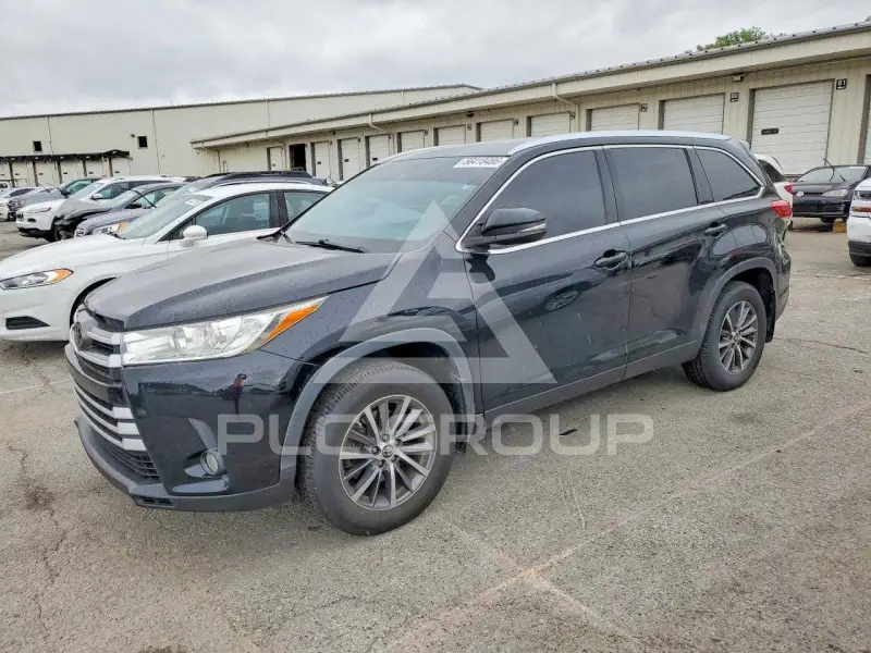 2019 Toyota Highlander фото