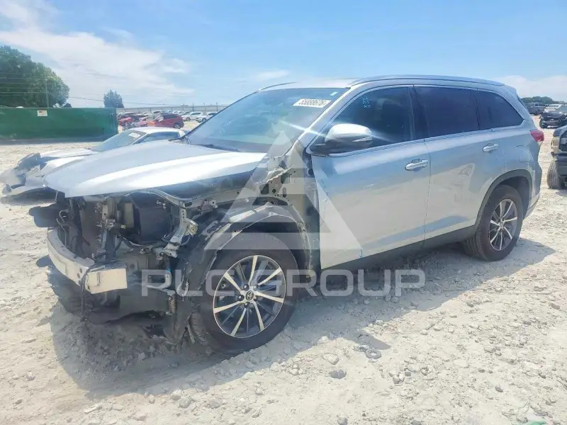 2019 Toyota Highlander фото
