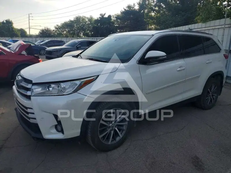 2019 Toyota Highlander фото