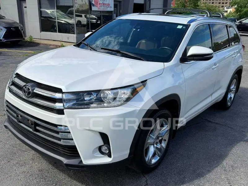 2019 Toyota Highlander photo